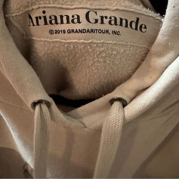 Ariana Grande Tan Oversized Hoodie Thank You Next - Picture 10 of 11